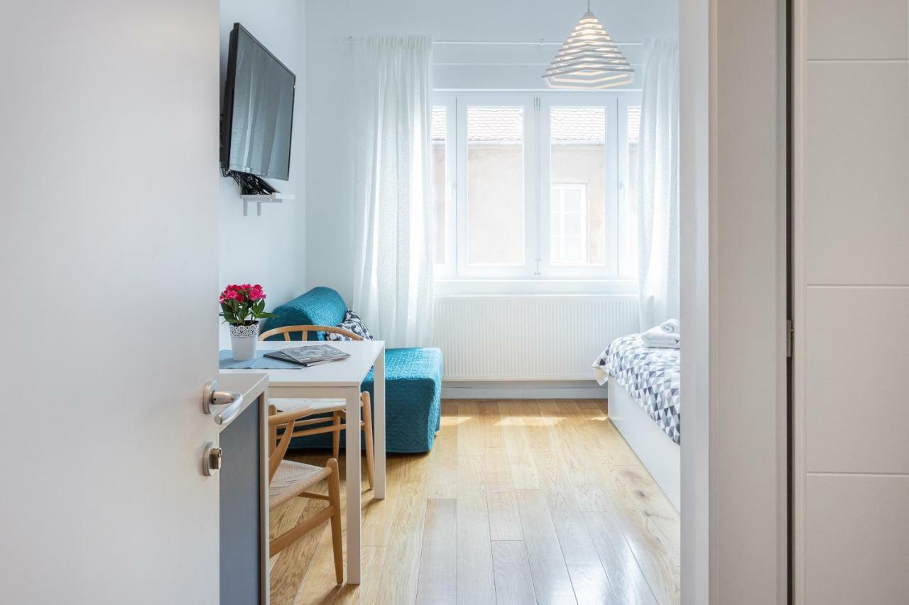 Studio Apartments Near Park Zrinjevac Ζάγκρεμπ Εξωτερικό φωτογραφία