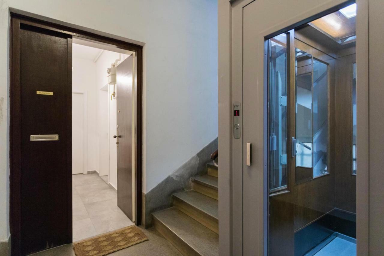 Studio Apartments Near Park Zrinjevac Ζάγκρεμπ Εξωτερικό φωτογραφία